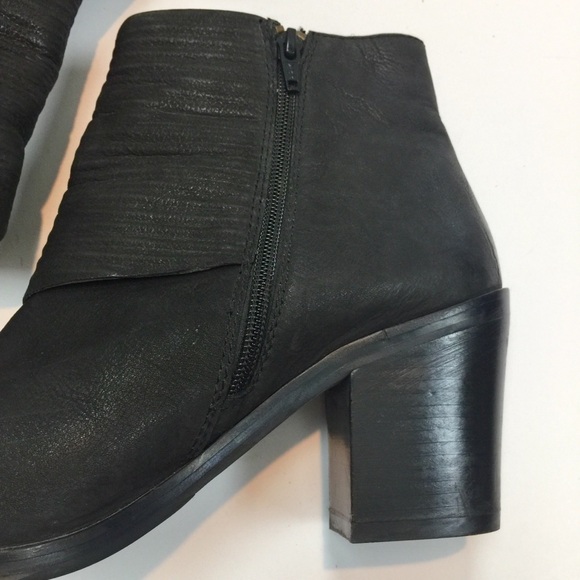 Sheridan Mia Black Leather Heeled Booties Size 10 - Picture 3 of 14